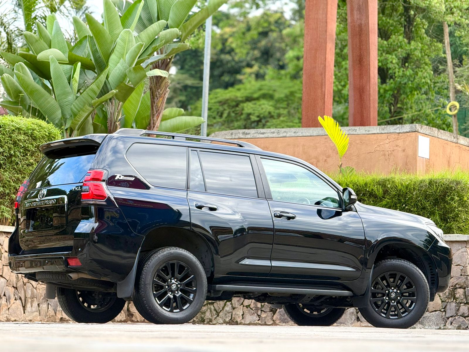 toyota-land-cruiser-prado-txl-2022-1891