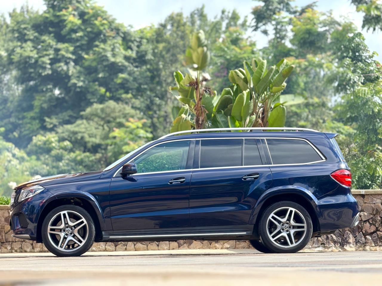 mercedes-benz-gls-350d-2018-1893