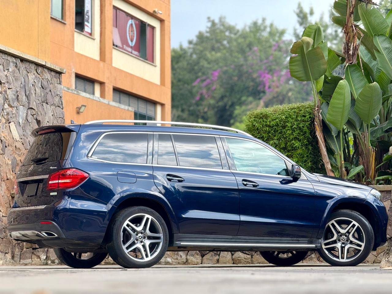 mercedes-benz-gls-350d-2018-1893