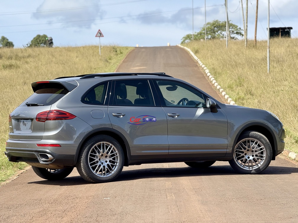 porsche-cayenne-platinum-edition-2016-1896