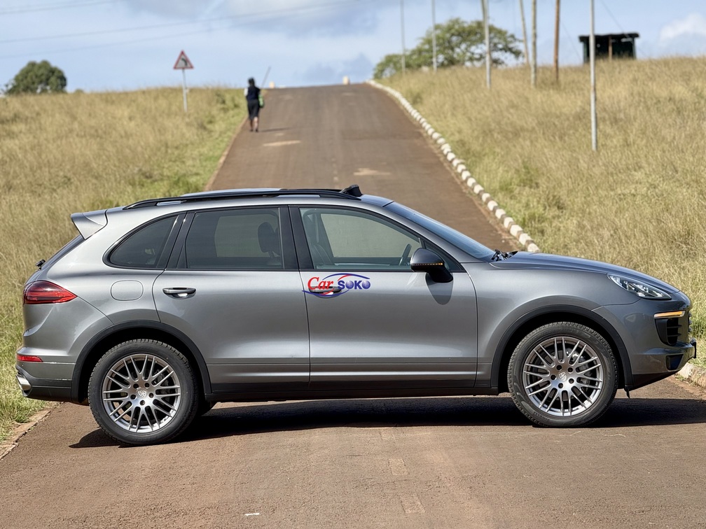 porsche-cayenne-platinum-edition-2016-1896