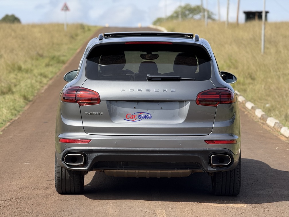 porsche-cayenne-platinum-edition-2016-1896