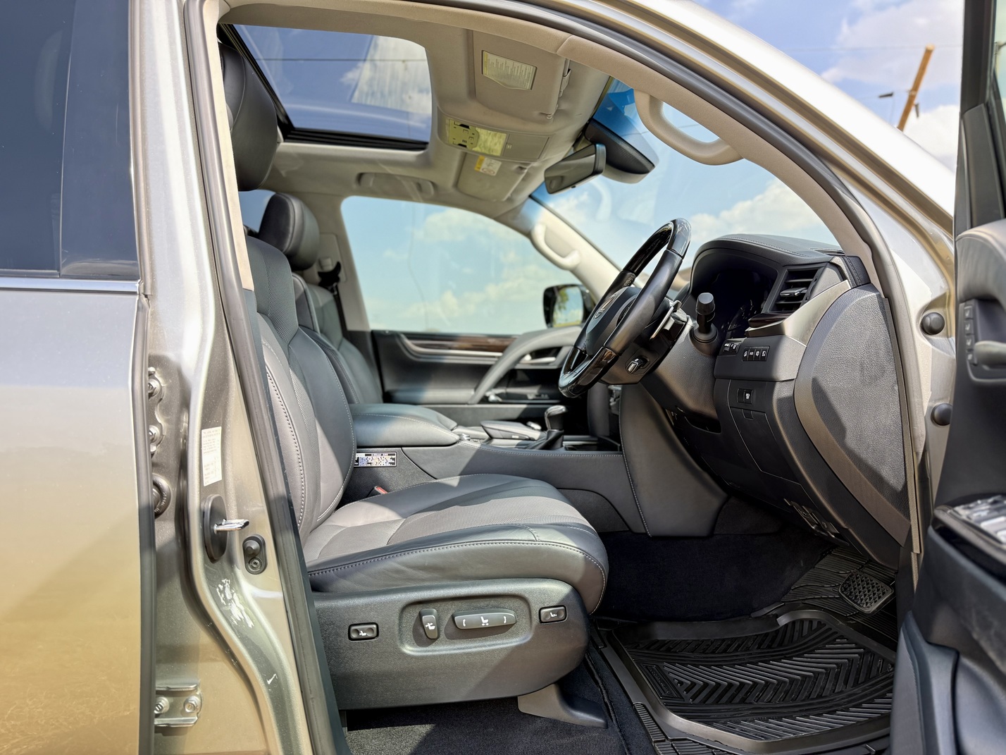 lexus-lx450d-2020-1902