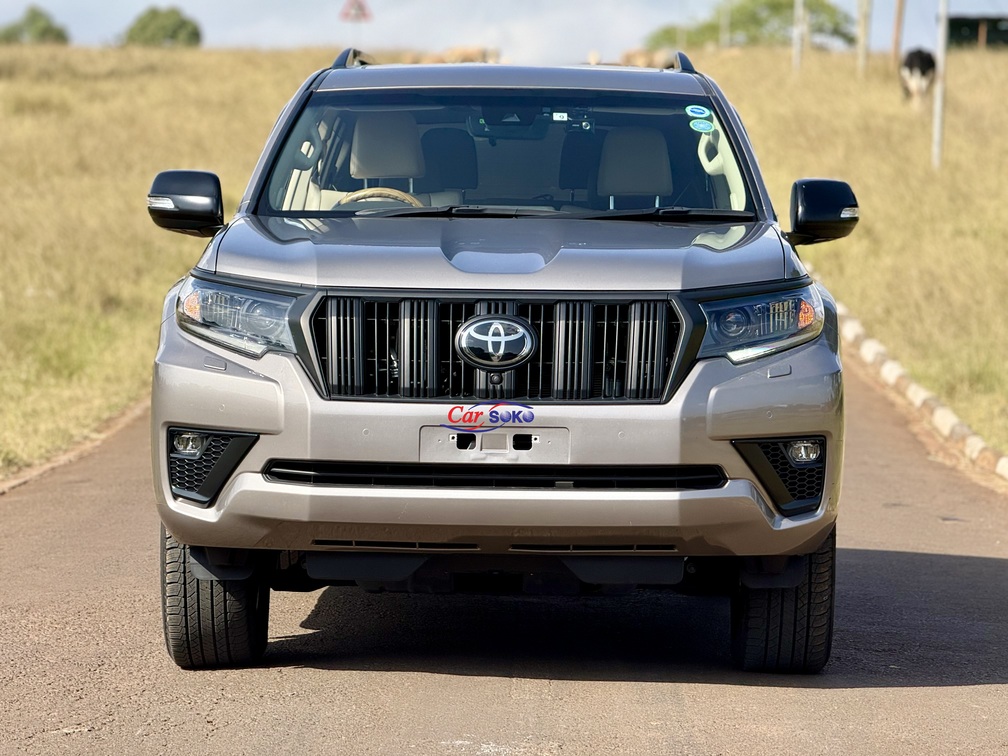 toyota-land-cruiser-prado-matt-black-edition-2022-1905